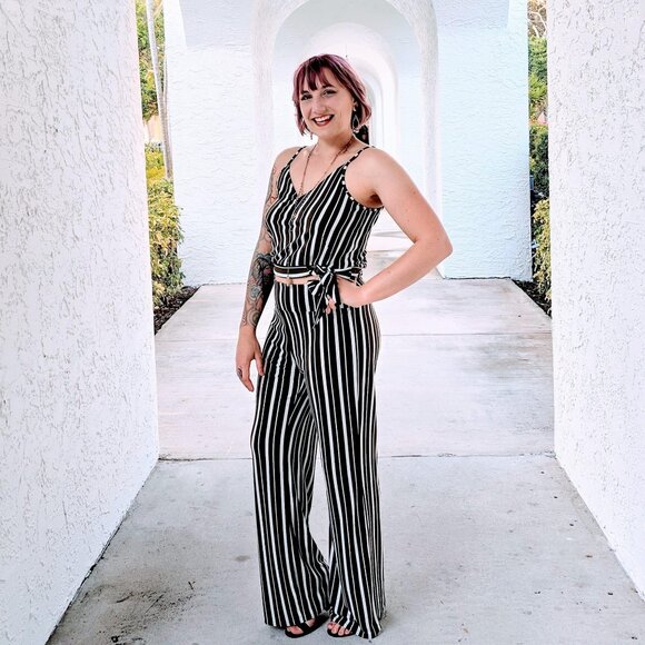 Express One Eleven Matching Set High Waisted - Picture 1 of 8